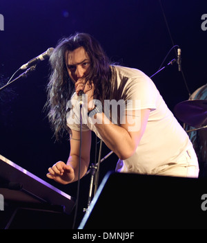 Andrew WK en live sur 2 jours de festival 2012 à Hevy Parc Animalier Port Lympne Hythe Kent - 04.08.12 Banque D'Images