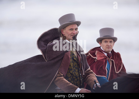 Scheveningen, Pays-Bas, bicentenaire. La plage de Scheveningen le 30 novembre 1813. La bourgeoisie . Les gens en costume traditionnel Banque D'Images