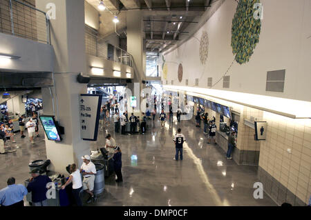 28 septembre 2009 - Arlington, Texas, États-Unis - 28 septembre 2009 : des illustrations sur le grand hall du Cowboy Stadium. Les Cowboys de Dallas ont joué les Panthers à Cowboy Stadium à Arlington, au Texas. (Crédit Image : © Margaret Bowles/ZUMApress.com) Southcreek/mondial Banque D'Images