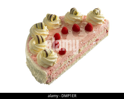 La moitié d'un gâteau au chocolat à la crème de framboises fraises swirls Banque D'Images
