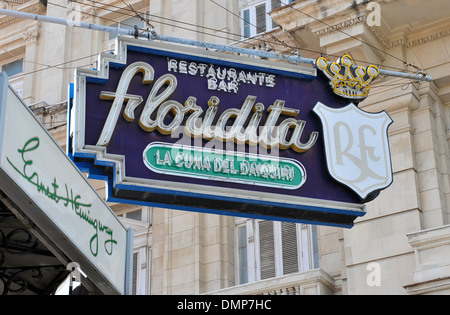 El Floridita, bar et restaurant fréquenté par Ernest Hemingway à La Havane, Cuba Banque D'Images