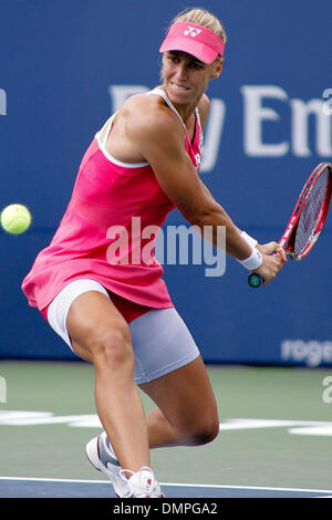 21 août 2009 - Toronto, Ontario, Canada - 21 août 2009 : la Russie Elena Dementieva a battu l'Australie's Samantha Stosur en trois sets lors de la finale de la Women's Tennis Coupe Rogers a joué au Centre Rexall, à l'Université York à Toronto, ON. (Crédit Image : © Steve Southcreek Dormer/global/ZUMApress.com) Banque D'Images