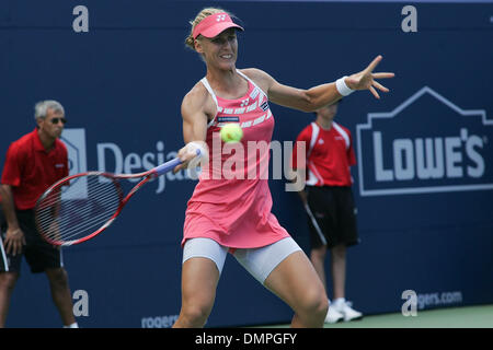 21 août 2009 - Toronto, Ontario, Canada - 21 août 2009 : la Russie Elena Dementieva a battu l'Australie's Samantha Stosur en trois sets lors de la finale de la Women's Tennis Coupe Rogers a joué au Centre Rexall, à l'Université York à Toronto, ON. (Crédit Image : © Steve Southcreek Dormer/global/ZUMApress.com) Banque D'Images