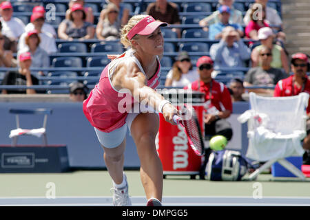 21 août 2009 - Toronto, Ontario, Canada - 21 août 2009 : la Russie Elena Dementieva a battu l'Australie's Samantha Stosur en trois sets lors de la finale de la Women's Tennis Coupe Rogers a joué au Centre Rexall, à l'Université York à Toronto, ON. (Crédit Image : © Steve Southcreek Dormer/global/ZUMApress.com) Banque D'Images
