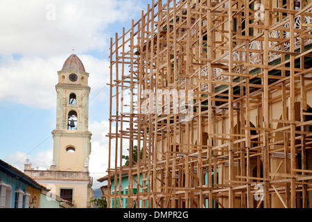 Les travaux de restauration d'un bâtiment en centre ville, Centre du patrimoine mondial de l'UNESCO, Trinidad Cuba, Caraïbes Banque D'Images