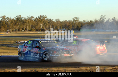 Jacques Villeneuve et Taz Douglas V8 Supercars 2012 tenue à Queensland Australie Queensland Raceway - 07.08.12 Banque D'Images