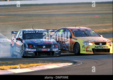 Jacques Villeneuve et Taz Douglas V8 Supercars 2012 tenue à Queensland Australie Queensland Raceway - 07.08.12 Banque D'Images