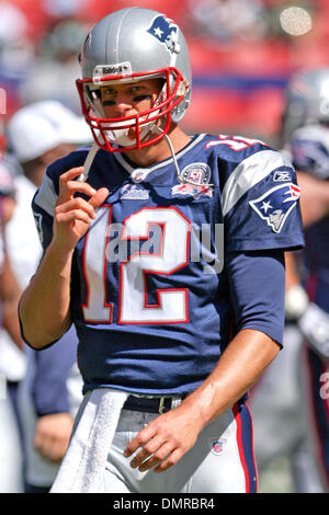 20 Septembre 2009 : New England Patriots # 12 Quarterback Tom Brady. Les Jets de New York a battu les New England Patriots 16-9 au Giants Stadium à Rutherford, New Jersey. (Crédit Image : © Anthony Gruppuso/ZUMApress.com) Southcreek/mondial Banque D'Images