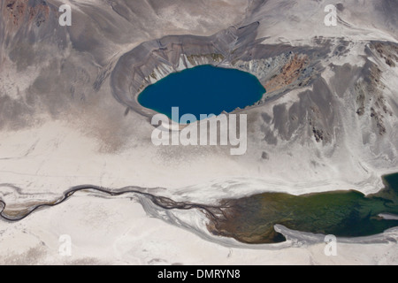Volcanco vent coulée de Crater Lake Andes Chili Banque D'Images
