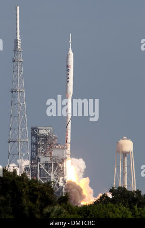 La NASA a lancé la fusée ARES I-X à partir de la plateforme de lancement 39B au Centre spatial Kennedy. (Crédit Image : © Don Montague/ZUMApress.com) Southcreek/mondial Banque D'Images