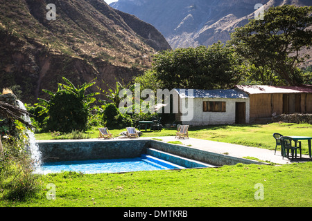 Oasis Sangalle dans le canyon de Colca, Pérou Banque D'Images