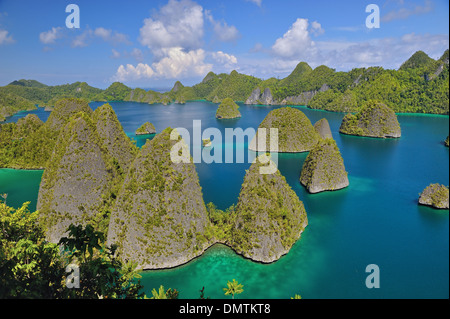 Wayag, Raja Ampat Nord - une atmosphère calme Banque D'Images