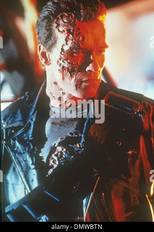 TERMINATOR 2 : JUDGMENT DAY 1991 TriStar film avec Arnold Schwarzenegger Banque D'Images