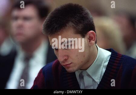 26 janvier 1994 - Corning, AR, États-Unis - 26 janvier 1994 - Lloyd Jessie Misskelley Jr. sur la première journée de témoignage à son procès pour l'slayings trois garçons de West Memphis. Misskelley , l'objet de trois chefs de meurtre qualifié, a été arrêté 28 jours après le corps ont été découverts après un 27-page enregistré déclaration à la police dans laquelle il a impliqué des co-défendeurs Charles Jason B Banque D'Images