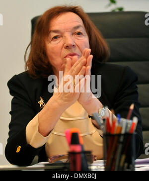 Nouvel ambassadeur tchèque au Slovaquie Livia Klausova parle aux journalistes tchèques dans son bureau à Bratislava, Slovaquie le 17 décembre 2013. (CTK Photo/Jan Koller) Banque D'Images