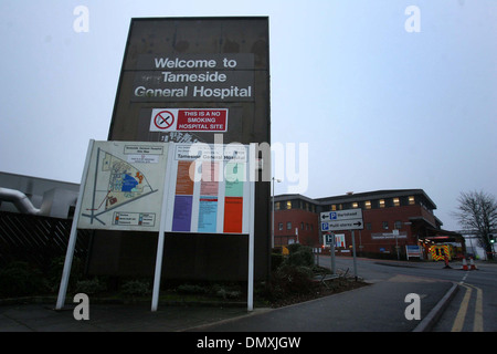 Vue générale de l'Hôpital général Tameside en Ashton-Under-Lyne, Lancashire. Banque D'Images