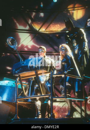 BATMAN & ROBIN 1997 Warner Bros/Polygram Film avec Chris O'Donnell et Alicia Silverstone en face de George Clooney Banque D'Images