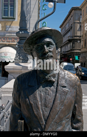 Statue de l'écrivain irlandais James Joyce à Trieste (Italie). Banque D'Images