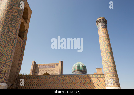 Mosquée Bibi Khanym, également connu sous le nom de mosquée de Bibi-Khanum, Samarkand, Ouzbékistan Banque D'Images