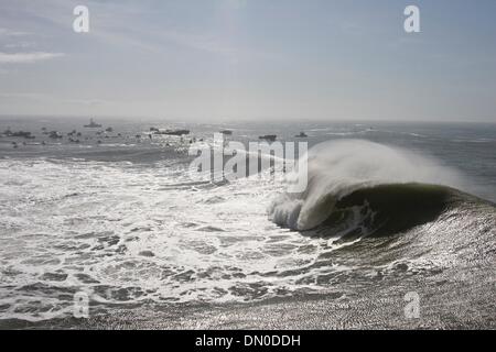 13 févr. 2010 - Half Moon Bay, Californie, USA - Aperçu de l'arène 2019 à Mavericks. (Crédit Image : Â© Jason Murray/A-Frame/ZUMAPRESS.com) Banque D'Images