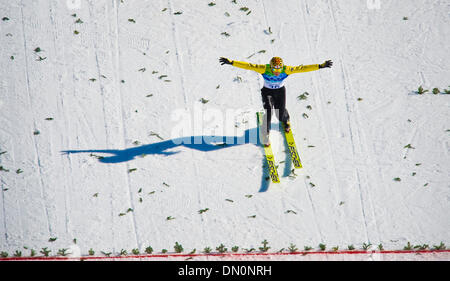 20 févr. 2010 - Whistler, Colombie-Britannique, Canada - Japon NORIAKI KASAI au cours de la deuxième série de la grande colline de compétition de saut à ski aux Jeux Olympiques d'hiver de 2010 à Whistler, Colombie-Britannique, Canada (crédit Image : © Jed Conklin/ZUMA Press) Banque D'Images