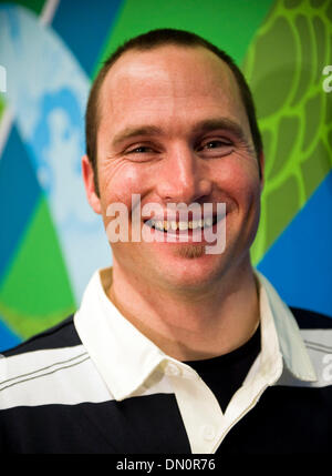 23 févr. 2010 - Vancouver, Colombie-Britannique, Canada - Team USA snowboarder TYLER JEWELL après une conférence de presse au sujet de sa qualification pour l'équipe de snowboard durant les Jeux Olympiques d'hiver de 2010. (Crédit Image : © Patrick T Fallon/ZUMApress.com) Banque D'Images