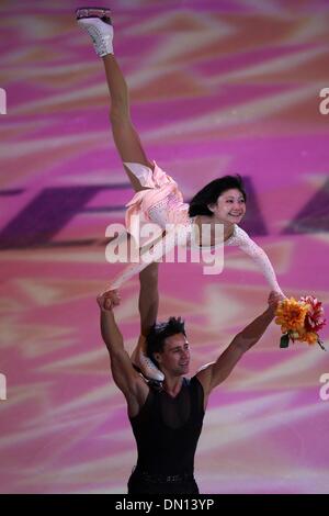 Jan 25, 2010 - Tallinn, Estonie - Yuko Kawaguchi et Alexander Smirnov remporter l'or aux Championnats championnat d'Europe de patinage artistique. Sur la photo : Dec 27, 2009 - Saint-Pétersbourg, Russie - Yuko Kawaguchi et Alexander Smirnov lors du championnat de patinage artistique la Russie à Saint-Pétersbourg. Kawaguchi et Smirnov est devenue la championne de Russie. (Crédit Image : Â© PhotoXpress/ZUMA Press) Banque D'Images