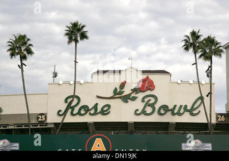 Jan 04, 2006 ; Pasadena, CA, USA ; photo à l'extérieur du Rose Bowl de Pasadena, Californie janvier mercredi 4 janvier 2006. Texas répond à l'Université de Californie du Sud pour le championnat national au Rose Bowl. Crédit obligatoire : Photo par Armando Arorizo/ZUMA Press. (©) Copyright 2006 by Arorizo Banque D'Images