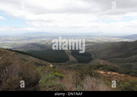 Vue aérienne de Paarl et des fermes environnantes et les montagnes prises à partir du Toitskloof Col Banque D'Images