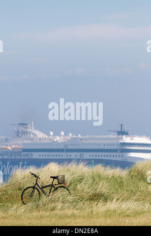 Une ligne de couleur classe SuperSpeed ro/pax ferry Hirtshals off. Banque D'Images