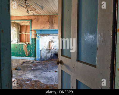 Intérieur de abandonné Croft House, North Uist, Scotland Banque D'Images