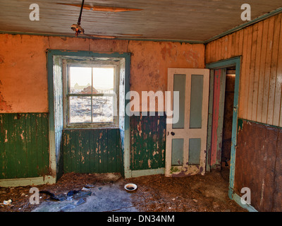 Intérieur de abandonné Croft House, North Uist, Scotland Banque D'Images