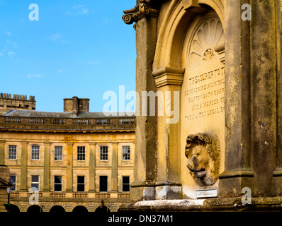 Bien spa traditionnel et Crescent bâtiments dans le centre-ville de Buxton, une ville thermale dans le Peak District en Angleterre UK Banque D'Images