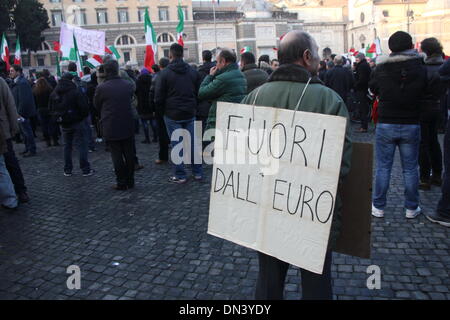 Rome, Italie 18 décembre 2013, le mouvement 'fourche' manifestants dans la Piazza del Popolo, Rome, Ital Crédit : Gari Wyn Williams/Alamy Live News Banque D'Images
