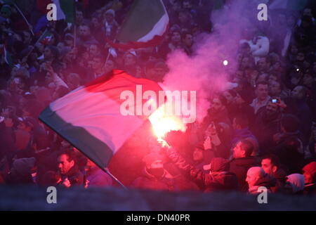 Rome, Italie 18 décembre 2013, le mouvement 'fourche' manifestants dans la Piazza del Popolo, Rome, Ital Crédit : Gari Wyn Williams/Alamy Live News Banque D'Images