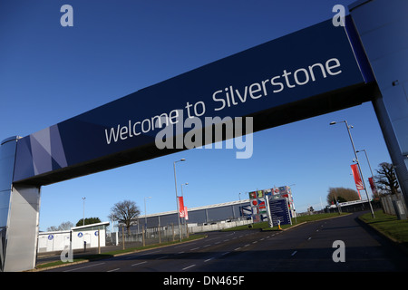 Une vue sur le circuit de Silverstone Banque D'Images