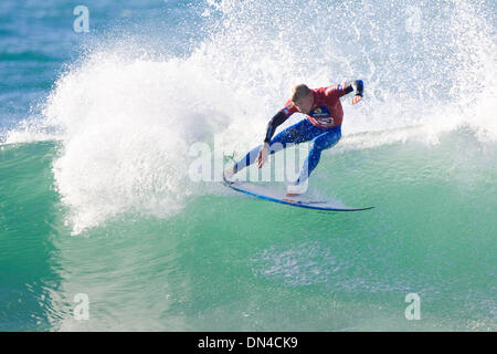 Jul 20, 2006 ; Jeffreys Bay, Eastern Cape, Afrique du Sud ; l'Asp world numéro 19 MICK FANNING (Coolangatta, Gold Coast, Australie) ont dominé les petites vagues à terre, qui ont été proposés à Supertubes, Jeffreys Bay durant son tour trois aujourd'hui. Fanning posté un impressionnant score de chaleur 15.66 (sur un total possible de 20 points) à battre de façon convaincante la recrue hawaïenne Roy pouvoirs et l'avance Banque D'Images