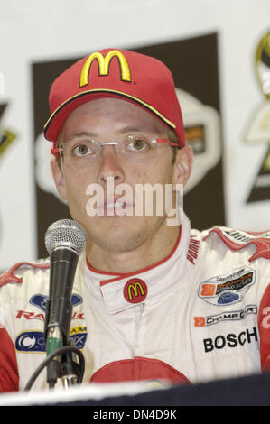 Juil 30, 2006 ; San Jose, CA, USA ; vainqueur Sébastien Bourdais après la 2006 San Jose Grand Prix des voitures sur un champ 2.3km, 7-tour street circuit. Crédit obligatoire : Photo par Jérôme Brunet/ZUMA Press. (©) Copyright 2006 by Jerome Brunet Banque D'Images