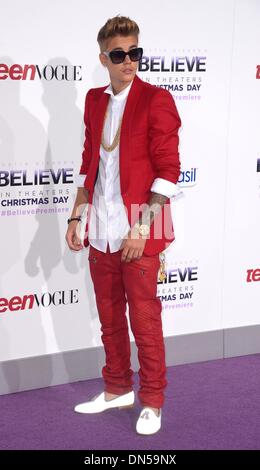 Los Angeles, Californie, USA. Au 18 décembre 2013. Justin Bieber arrive à l'avant-première de 'croire' à Los Angeles, CA 18 décembre 2013 Credit : Sydney Alford/Alamy Live News Banque D'Images