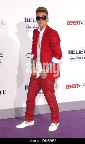Los Angeles, Californie, USA. Au 18 décembre 2013. Justin Bieber arrive à l'avant-première de 'croire' à Los Angeles, CA 18 décembre 2013 Credit : Sydney Alford/Alamy Live News Banque D'Images