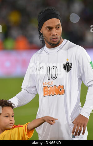 Marrakech, Maroc. Dec 18, 2013. Ronaldinho de Mineiro avant la Coupe du Monde des Clubs de la fifa football match de demi-finale entre le Raja Casablanca et de l'Atlético Mineiro à la Coupe du Monde des Clubs de la FIFA à Marrakech, Maroc, 18 décembre 2013. Photo : David Ebener/dpa/Alamy Live News Banque D'Images