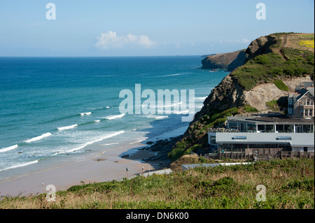 Ciel bleu météo Surf Watergate Bay Cornwall UK Banque D'Images