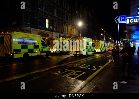 Londres, Royaume-Uni. 31/12/19 Accident au théâtre Apollo, Shaftesbury Avenue, Londres lorsqu'un plafond s'effondre lors d'une performance. Plus de 80 personnes ont été blessées. Megawhat Crédit : Rachel/Alamy Live News Banque D'Images