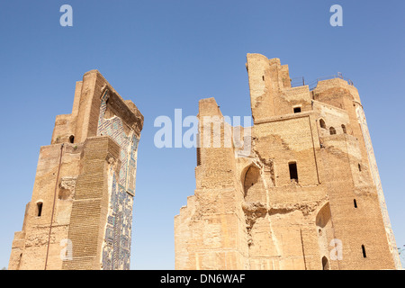 Reste de l'entrée de Ak Seraï Palace, également connu sous le nom de Ak Sarai, Ak Saray et White Palace, Shakhrisabz, Ouzbékistan Banque D'Images