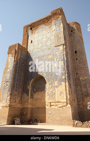 La partie sud de l'entrée de Ak Seraï Palace, également connu sous le nom de Ak Sarai, Ak Saray et White Palace, Shakhrisabz, Ouzbékistan Banque D'Images