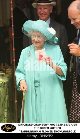 28 juillet 1999 - Grande-Bretagne - 28/07/99 .La reine mère .''SANDRINGHAM FLOWER SHOW'',NORFOLK(Image Crédit : © Globe Photos/ZUMAPRESS.com) Banque D'Images