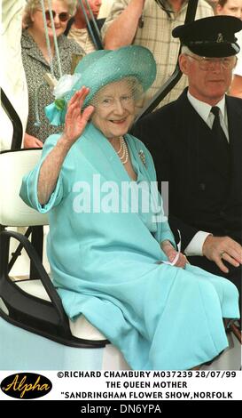 28 juillet 1999 - Grande-Bretagne - 28/07/99 .La reine mère .''SANDRINGHAM FLOWER SHOW'',NORFOLK(Image Crédit : © Globe Photos/ZUMAPRESS.com) Banque D'Images