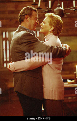 24 septembre 1999 - K17803CM.UNE NUIT SPÉCIALE.TV-FILM STILL.FOURNI PAR JULIE ANDREWS.JAMES GARNER(Image Crédit : © Globe Photos/ZUMAPRESS.com) Banque D'Images