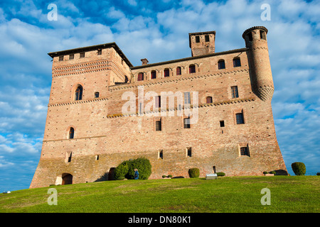 Europe Italie Piémont Langhe Le château Grinzane Cavour Banque D'Images