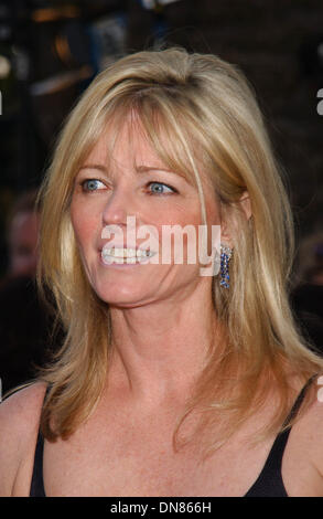 24 mars 2002 - Hollywood, CA, USA - K24526AR : VANITY FAIR PARTIE À MORTONS À LOS ANGELES 03/24/02. ANDREA 2002 RENAULT/.Cheryl Tiegs(Credit Image : © Globe Photos/ZUMAPRESS.com) Banque D'Images